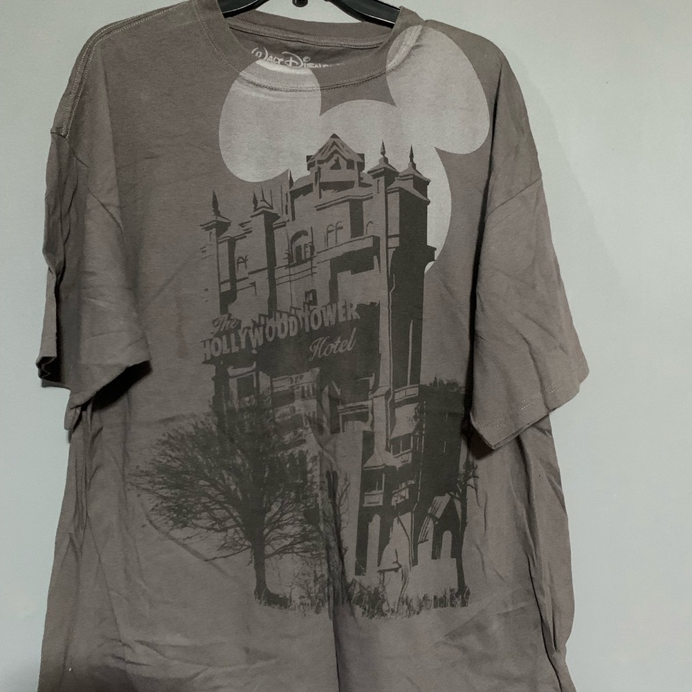Walt Disney World The HollyWood Tower Hotel shirt men’s